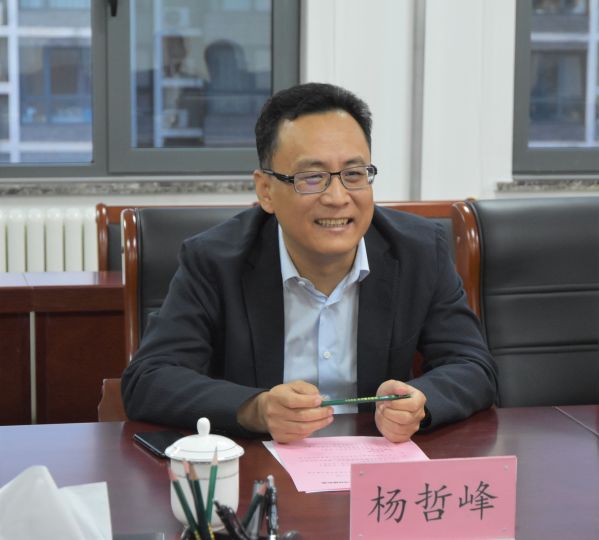 中鐵十九局集團(tuán)公司黨委書記、董事長楊哲峰一行到公司座談交流 中鐵十九局集團(tuán)公司黨委書記、董事長楊哲峰一行到公司座談交流