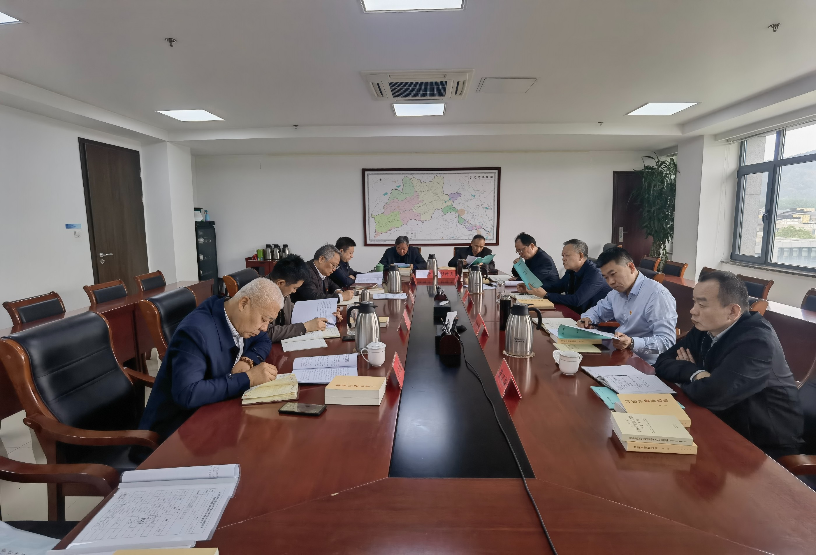 永定河流域公司學習貫徹習近平新時代中國特色社會主義思想主題教育領(lǐng)導(dǎo)班子讀書班開班