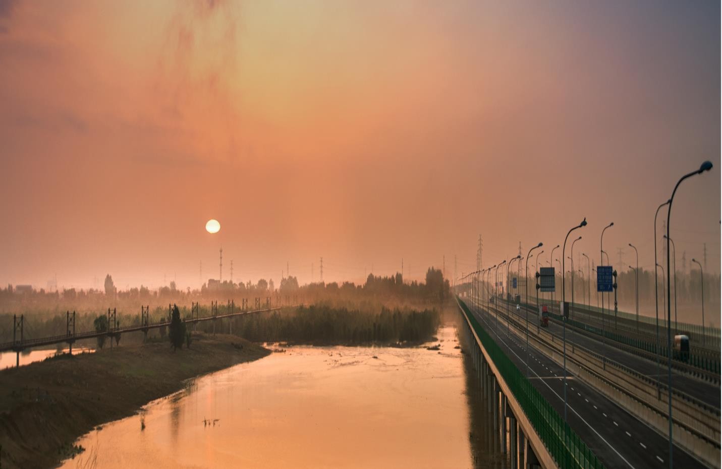 云蒸霞蔚永定河